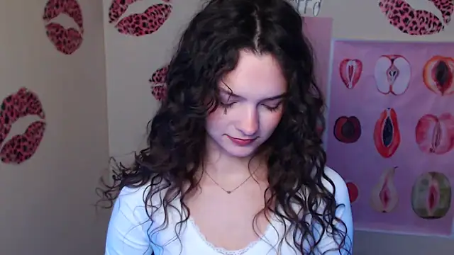  SusieSu  online show from February 3, 2026, 1:27 pm