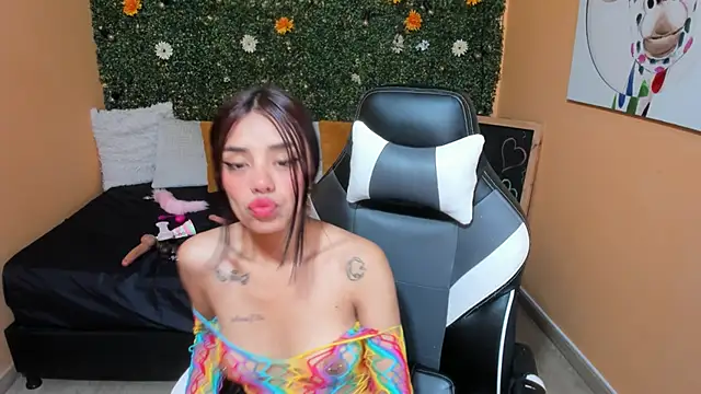 Tiffany sander online show from December 29, 2024, 3:33 am