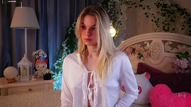 EdlinAlliston online show from November 21, 2025, 1:54 pm