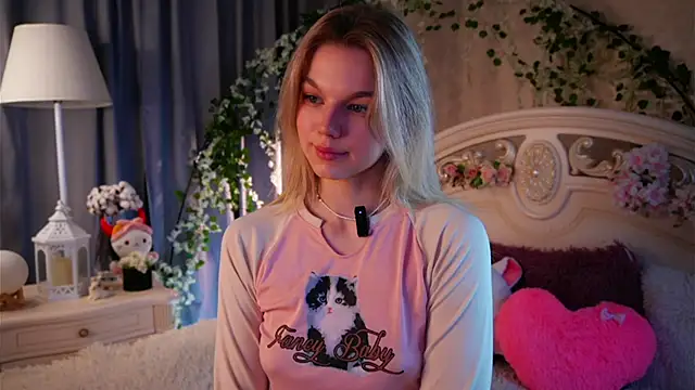 EdlinAlliston online show from November 26, 2025, 2:07 pm