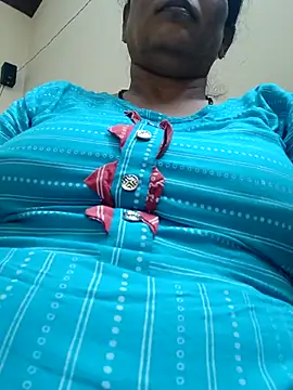 Snapshot of akshara_22 chatting on October 20, 2025, 2:28 pm akshara 22 online show from October 20, 2025, 2:28 pm