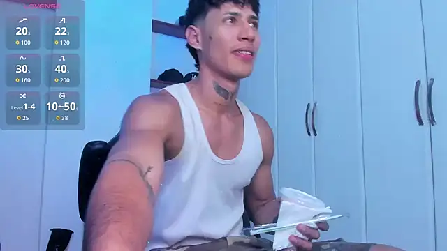 Snapshot of Jonryder_ chatting on September 14, 2025, 10:53 pm Jonryder online show from September 14, 2025, 10:53 pm