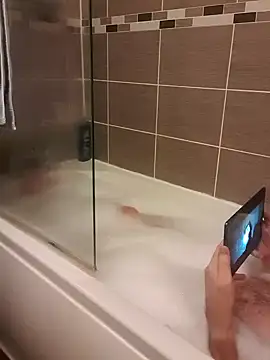 nataliecdlive online show from December 8, 2024, 7:11 pm