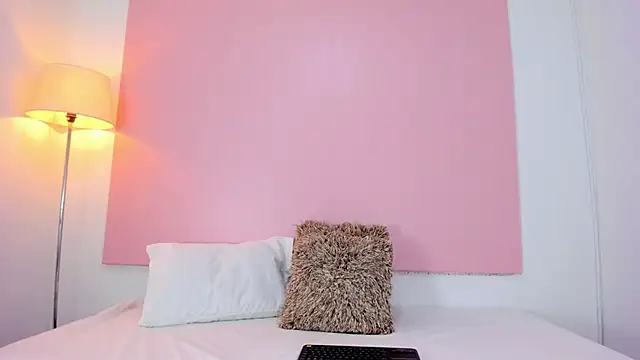 andyylove jk online show from November 15, 2025, 2:24 pm