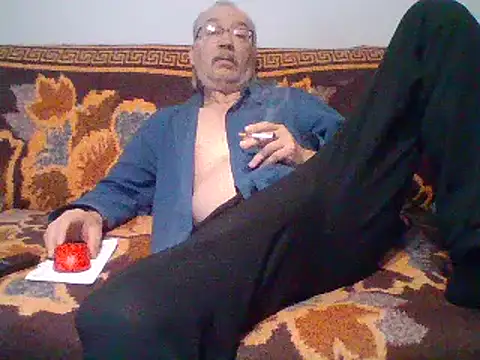 Snapshot of loverboyxxx69 chatting on February 17, 2025, 2:42 am loverboyxxx69 online show from February 17, 2025, 2:42 am