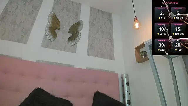 zhamira 21 online show from March 5, 2026, 9:55 pm