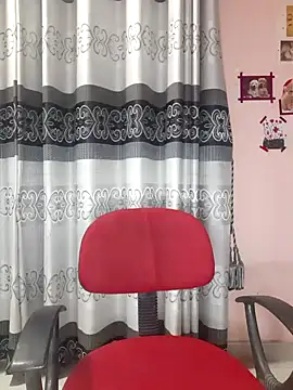 SuranSexy33 online show from February 13, 2025, 4:39 pm