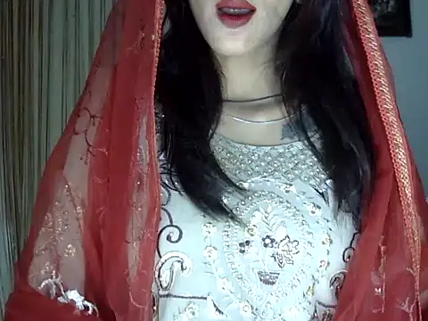 MAAYRA 09 online show from September 30, 2025, 1:05 pm