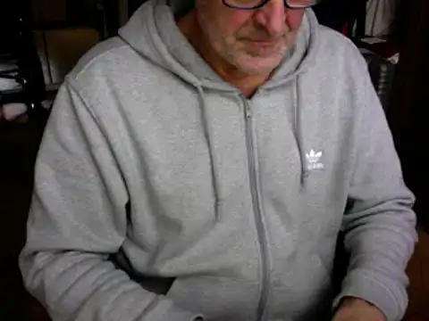 Snapshot of Traumsommer2 chatting on December 14, 2024, 12:23 pm Traumsommer2 online show from December 14, 2024, 12:23 pm