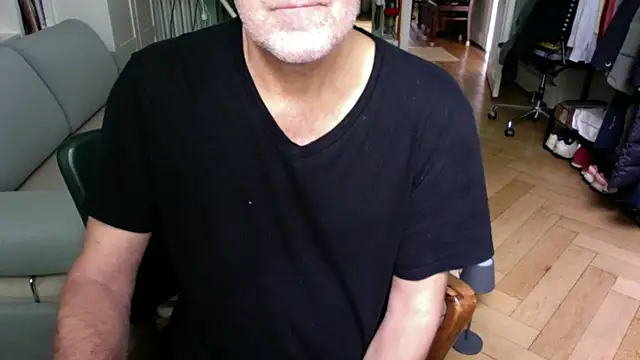 Snapshot of Traumsommer2 chatting on August 5, 2026, 9:12 am Traumsommer2 online show from August 5, 2026, 9:12 am