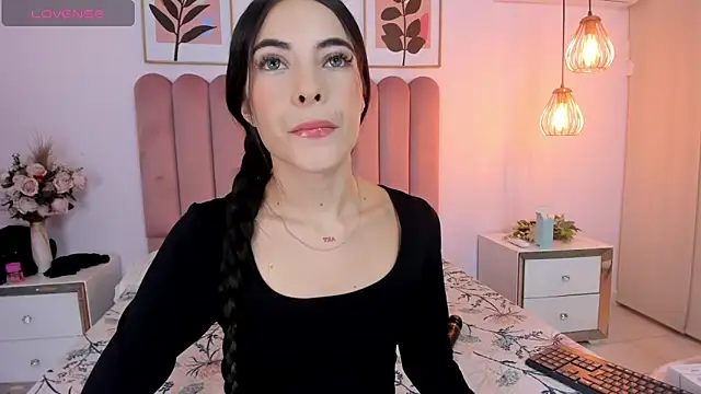 Kim miller4 online show from April 8, 2026, 8:42 pm