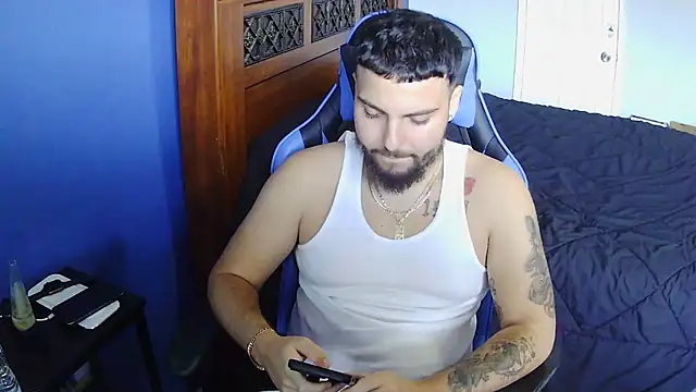 Snapshot of MasterKvn chatting on March 5, 2025, 8:42 pm MasterKvn online show from March 5, 2025, 8:42 pm