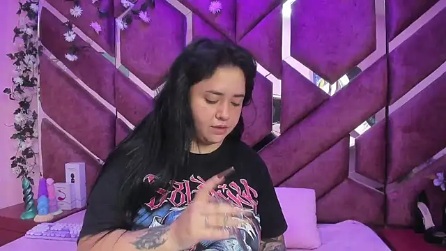 Victoria Rossy online show from March 20, 2026, 8:35 pm