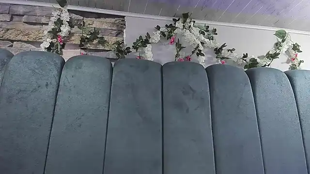 Victoria Rossy online show from March 27, 2026, 10:31 pm