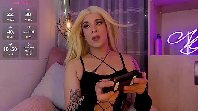 Snapshot of Nyx__Blackwood chatting on February 25, 2026, 10:19 pm Nyx Blackwood online show from February 25, 2026, 10:19 pm
