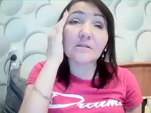 Snapshot of ClaireSunset chatting on April 13, 2026, 5:40 pm ClaireSunset online show from April 13, 2026, 5:40 pm