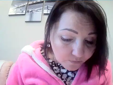 Snapshot of ClaireSunset chatting on May 16, 2026, 5:23 pm ClaireSunset online show from May 16, 2026, 5:23 pm