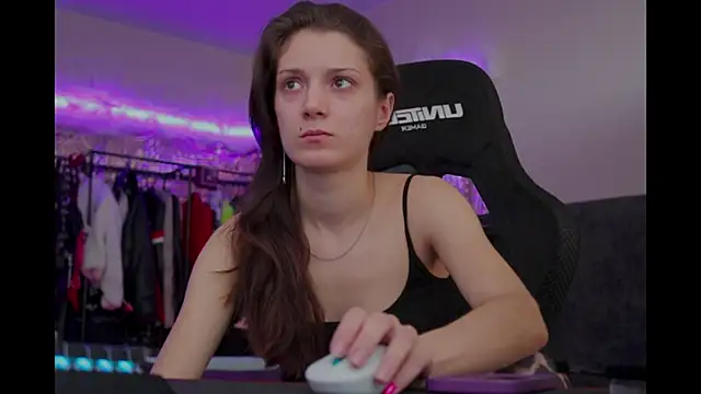 Kathleen Meow online show from September 23, 2025, 6:16 am