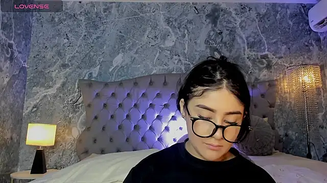 Snapshot of Belliinda_21 chatting on June 20, 2026, 7:05 pm Belliinda 21 online show from June 20, 2026, 7:05 pm