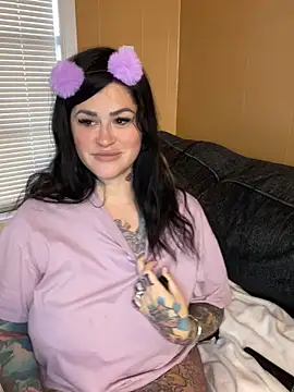 Snapshot of TexasTattooedHouseWife chatting on February 20, 2025, 3:52 pm TexasTattooedHouseWife online show from February 20, 2025, 3:52 pm