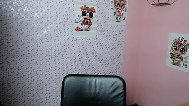 Snapshot of AlisaCatty_ chatting on January 28, 2025, 9:40 pm AlisaCatty online show from January 28, 2025, 9:40 pm