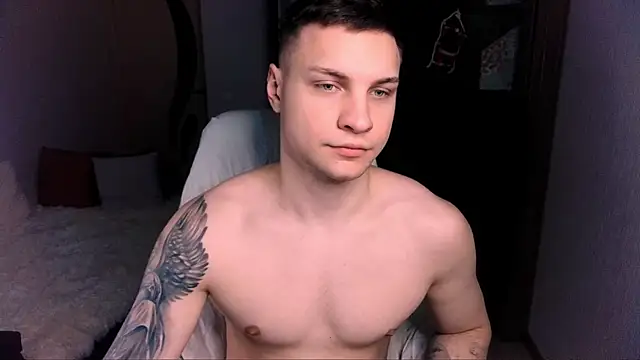 handsome guy01 online show from December 28, 2024, 12:47 am