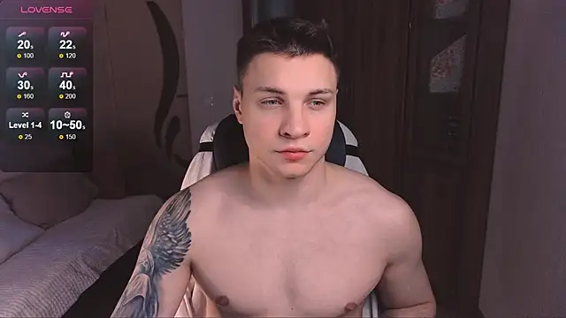 handsome guy01 online show from February 12, 2025, 6:09 pm