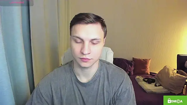 handsome guy01 online show from March 25, 2026, 4:46 pm