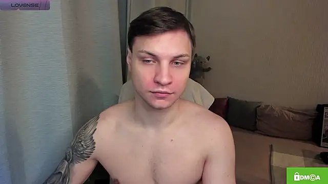 Snapshot of handsome_guy01 chatting on June 18, 2026, 12:11 am handsome guy01 online show from June 18, 2026, 12:11 am
