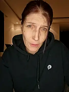 Lenchen  online show from December 21, 2024, 9:25 pm