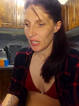 Snapshot of Lenchen_ chatting on April 3, 2026, 6:50 pm Lenchen online show from April 3, 2026, 6:50 pm
