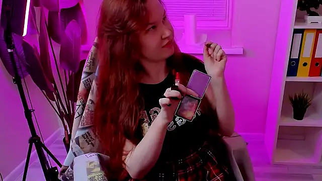 CarolGiggly online show from February 25, 2026, 7:12 pm