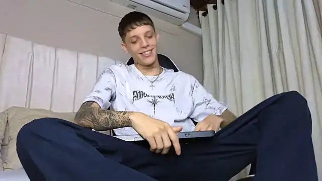 Adam hard  online show from September 11, 2025, 8:20 pm