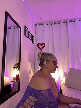 Snapshot of Aligoldbottom chatting on February 15, 2025, 9:59 pm Aligoldbottom online show from February 15, 2025, 9:59 pm