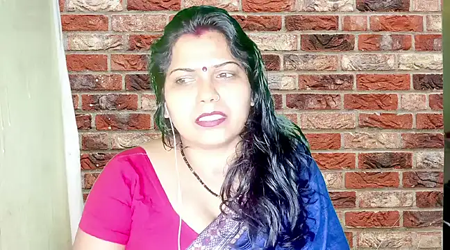 Snapshot of mamoni91 chatting on February 19, 2025, 3:39 am mamoni91 online show from February 19, 2025, 3:39 am