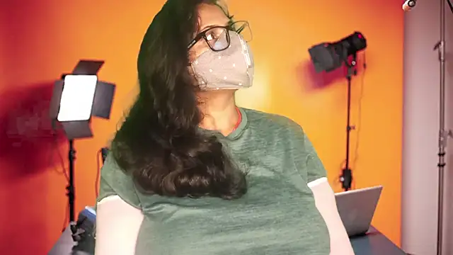 Snapshot of mamoni91 chatting on November 13, 2025, 3:49 am mamoni91 online show from November 13, 2025, 3:49 am