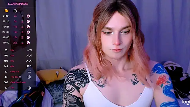 Snapshot of Alice_Hells chatting on April 30, 2026, 4:46 pm Alice Hells online show from April 30, 2026, 4:46 pm
