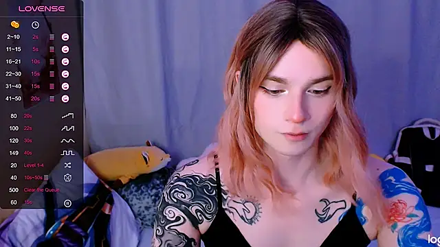 Snapshot of Alice_Hells chatting on May 8, 2026, 4:12 pm Alice Hells online show from May 8, 2026, 4:12 pm