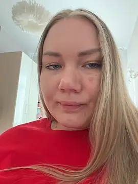 LianaCruz   online show from April 1, 2026, 11:33 am