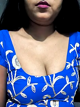 NEETU-89 online show from November 11, 2025, 2:11 am