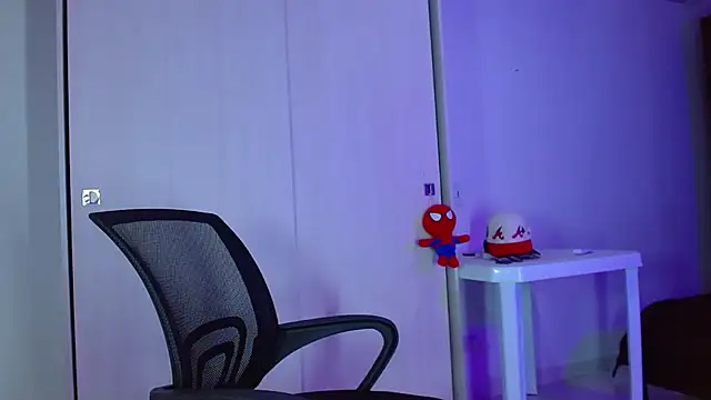 LiamGadiell online show from March 2, 2025, 4:07 am