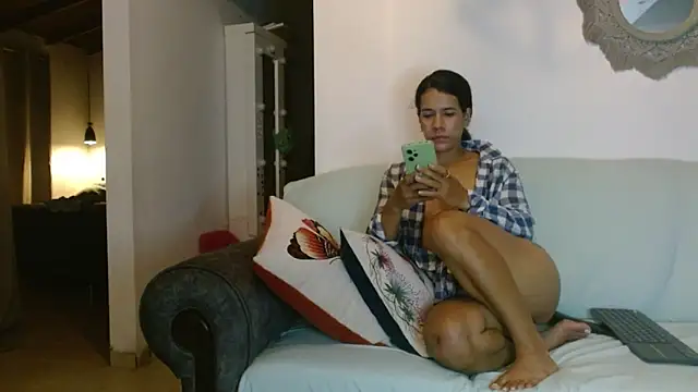 Vanessa Aniston online show from April 10, 2026, 12:16 am