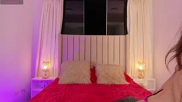 Aliison Smith online show from March 28, 2026, 3:50 am