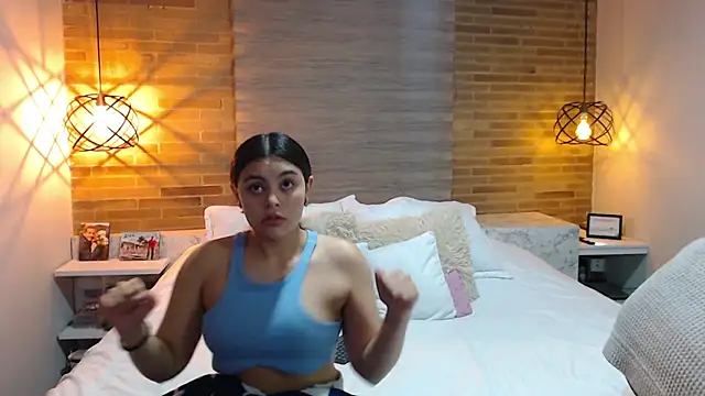 Scarlett Jazmin online show from November 20, 2025, 9:42 am