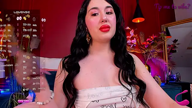 Snapshot of Mayzzie chatting on May 27, 2026, 7:22 pm Mayzzie online show from May 27, 2026, 7:22 pm