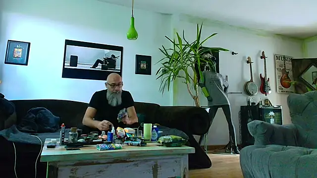 Kingsscepter online show from September 27, 2025, 9:25 am