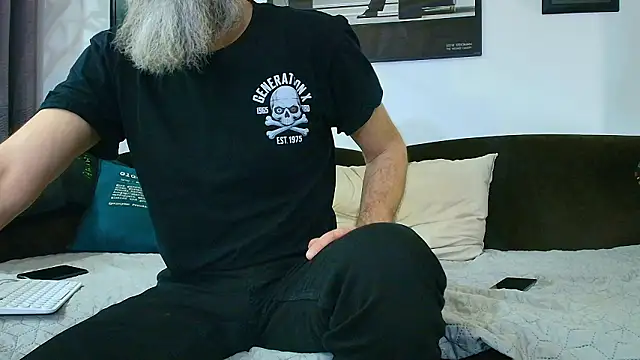 Snapshot of Kingsscepter chatting on February 3, 2026, 5:29 pm Kingsscepter online show from February 3, 2026, 5:29 pm