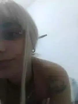 Luci foxx online show from October 3, 2025, 12:07 am
