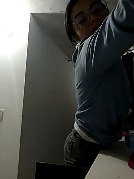 Snapshot of Hanna_Kinsley chatting on December 5, 2024, 3:37 am Hanna Kinsley online show from December 5, 2024, 3:37 am