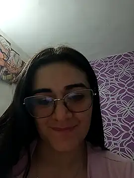 Snapshot of Hanna_Kinsley chatting on February 6, 2025, 3:37 am Hanna Kinsley online show from February 6, 2025, 3:37 am